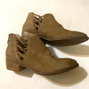 Seychelles Women's  Tan Ankle Boots